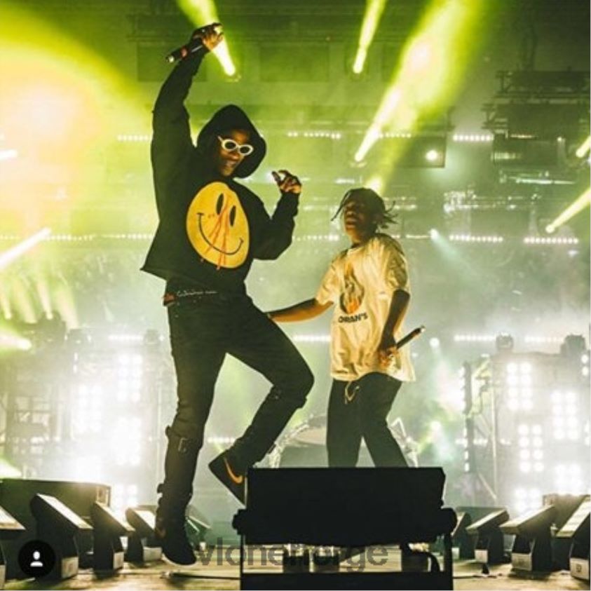 menn topp Vlone hettegenser i bomull med smilefjes P608VV71